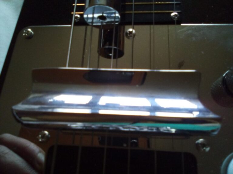Lap Steel Guitar With Licks