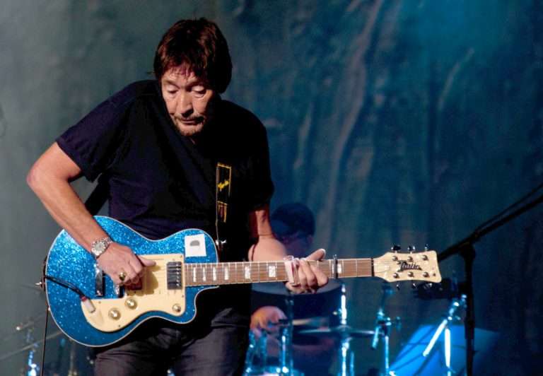 Chris Rea: The Story of the Slide Guitar Master Behind “Driving Home for Christmas”