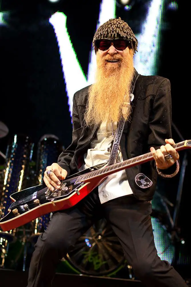 Early life and musical influences of Billy Gibbons