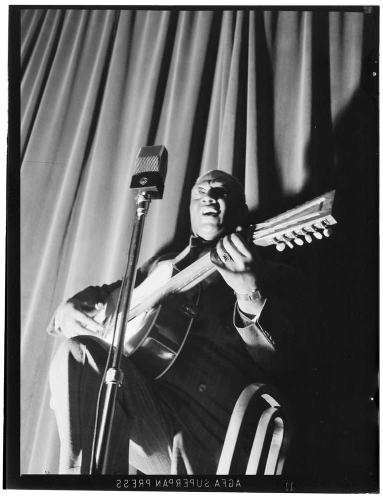 Leadbelly Songs Mastering them on Guitar