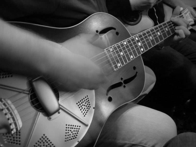 Oliver Anthony: Unveiling the Symphony of a Musical Maestro