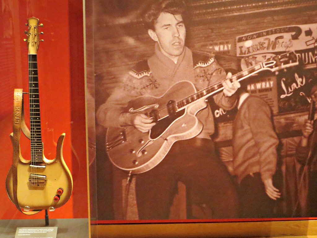 Link Wray D-Chord In Guitar History