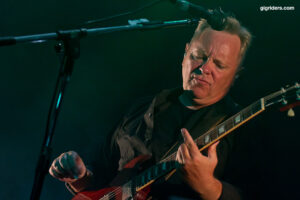 Bernard Sumner: The Architect of Atmosphere