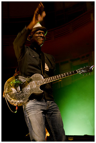 Keb’ Mo’: The Joyful Bluesman