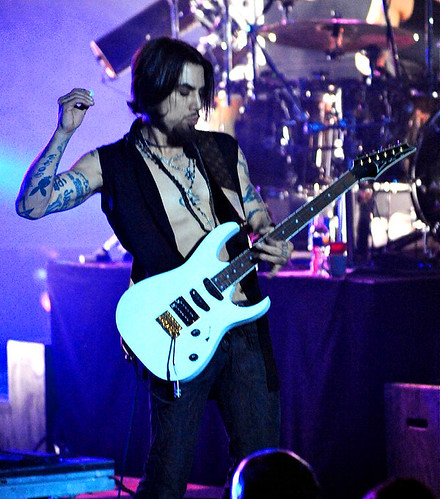 Dave Navarro: The Architect of Alternative Atmosphere