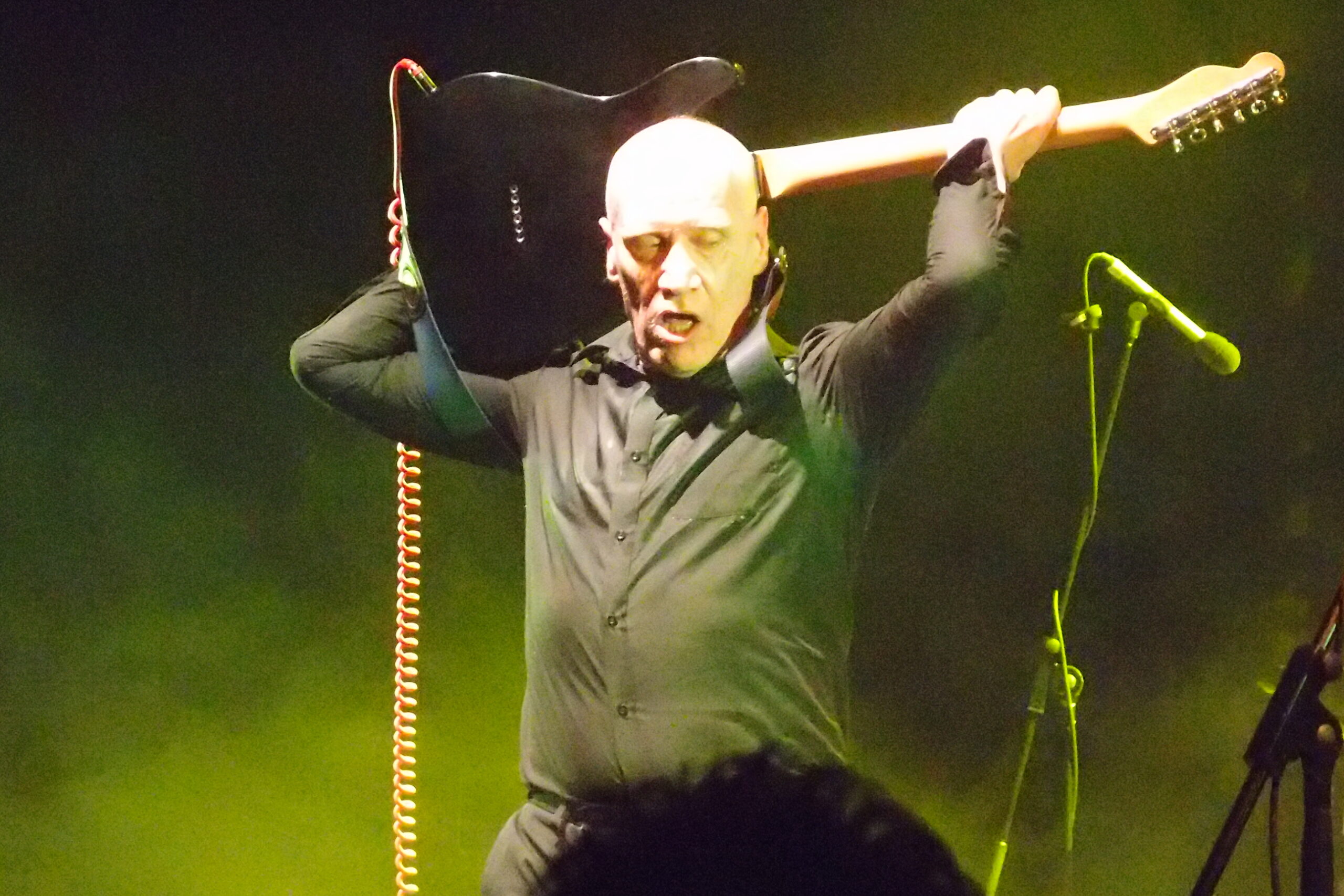 Wilko Johnson: The Machine-Gun Guitarist