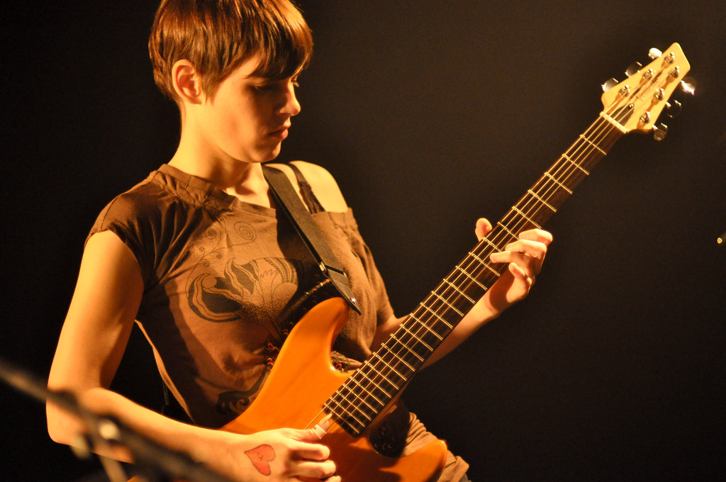 Kaki King: The Architect of Percussive Guitar
